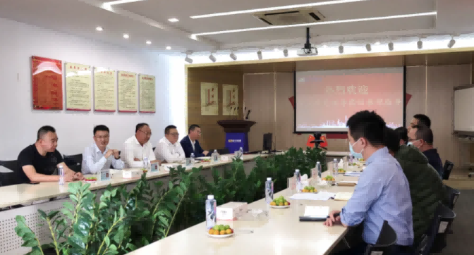 东莞市工信局与镇经发局向导莅临尊龙体育电缆旅行指导